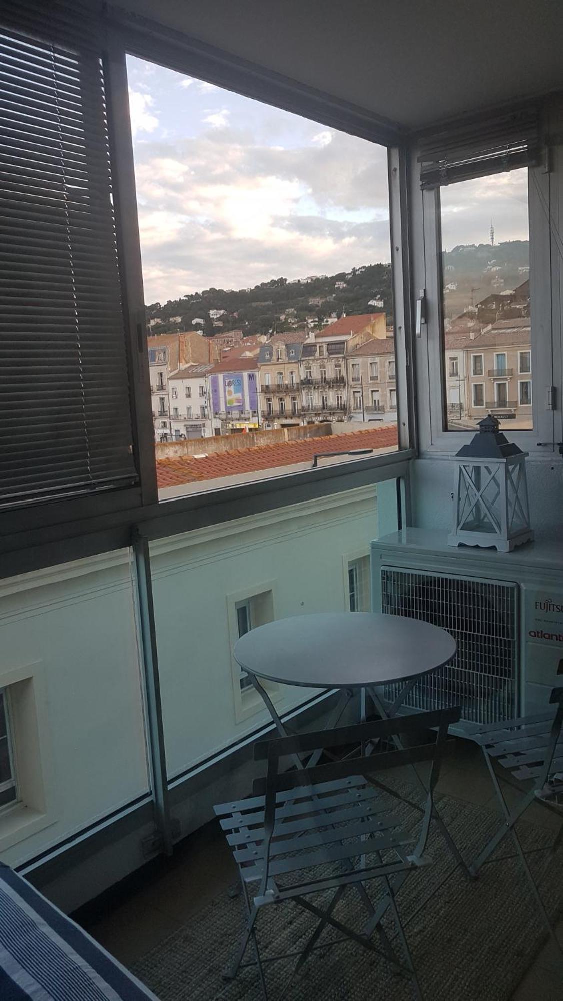 Le Beausoleil Lägenhet Sète Exteriör bild